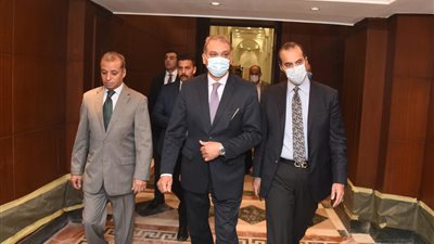 وزير المجالس النيابية يتفقد مقر مجلس الشيوخ استعدادًا لاستقبال النواب الأحد المقبل