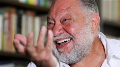 يحيي الفخراني:” أنا مشتاق للدراما وغيابي عامين سببه مشكلة الكتابة “