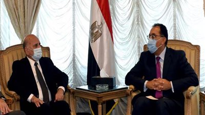 وزير الخارجية العراقي يغادر القاهرة بعد زيارة استمرت أيامًا