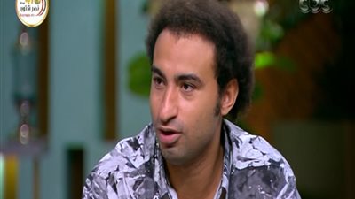 “جاتلي حالة من الوسوسة”..علي ربيع يكشف طريقة تعامله مع فيروس كورونا (فيديو)