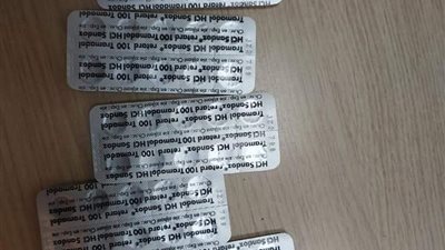 جمارك مطار القاهرة تحبط محاولة تهريب عدد من الأقراص المخدرة