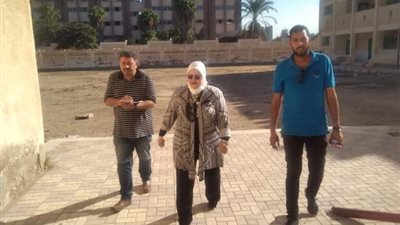 استبعاد مدير مدرسة بكفر الشيخ لعدم وجود أحد اليوم (صور)