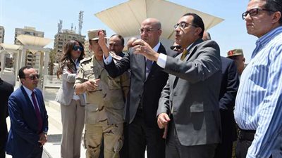 رئيس الوزراء يتفقد متحف الحضارة وأعمال تطوير عين الصيرة