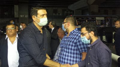 أحمد وفيق وفاروق جويدة يقدمان واجب العزاء في خالد عيسى (صور)