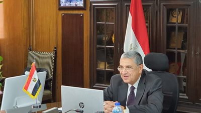 وزير الكهرباء يبحث تعزيز التعاون المستقبلي مع بنك التعمير الألماني