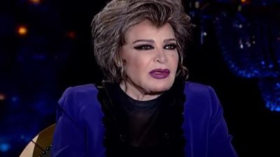 صفية العمري تقدم الشكر للمعزين في وفاة شقيقها (صورة)