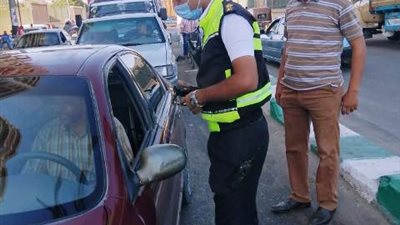 محافظ الشرقية يُعلن سحب رخص 103 سائقين وتغريمهم ماليًا بسبب كورونا