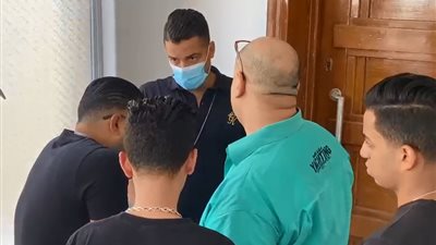 وصول حسن شاكوش لـ”الموسيقية” لخوض اختبارات الأصوات الجديدة للانضمام للنقابة (فيديو)