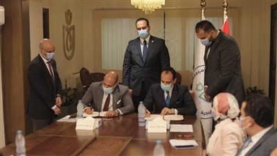 لأول مرة.. التأمين الصحي الشامل يسمح لشركة أدوية خاصة بإعداد بروتوكولات العلاج لطواقمها