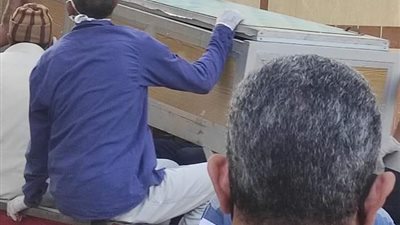 نقل ودفن مريض بفيروس كورونا بكفر الشيخ دون تطبيق إجراءات احترازية (صور ومستند)