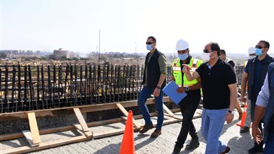 السيسي يتفقد مواقع عمل تطوير شبكة الطرق بالقاهرة الكبرى (صور)