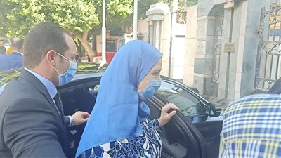 وزيرة التضامن الاجتماعي تدلي بصوتها في انتخابات المرحلة الأولى لمجلس النواب (فيديو)