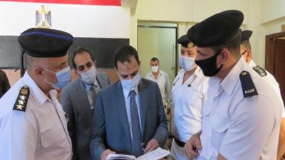 لجنة من حقوق الإنسان بالداخلية تتفقد أوضاع أقسام الشرطة (صور)