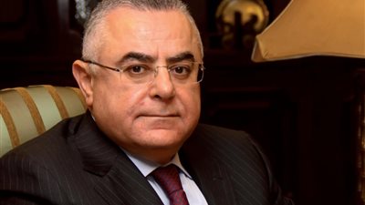 محافظ البنك المركزي السابق يرد على تسريبات صوتية له عن أزمة هشام عز العرب التجاري الدولي