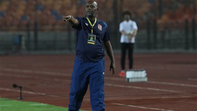 موسيماني يخطط لترميم دفاع الأهلي في الموسم الجديد