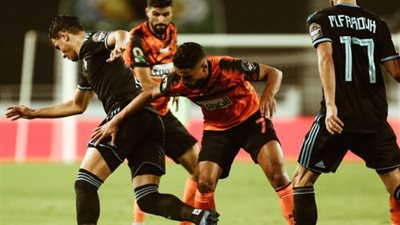 ناصر عباس: بيراميدز تعرض لظلم واضح أمام نهضة بركان