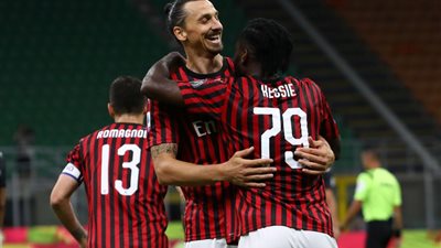 إبراهيموفيتش يقود هجوم ميلان في مواجهة روما