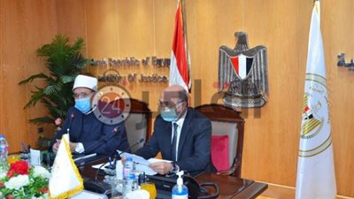 وزيرا العدل والأوقاف يجتمعان لرد أراضي الأوقاف من هيئة الإصلاح الزراعي