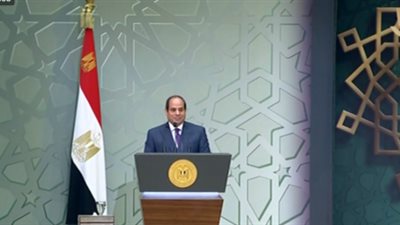السيسي: “إذا كنت بتحب النبي صحيح فتأدب بأدبه وتخلق بخلقه”