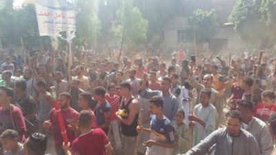 وسط هتاف “إلا رسول الله”.. “الدورة” تجوب شوارع نقادة بقنا احتفالا بالمولد النبوي الشريف (فيديو وصور)