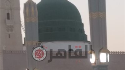 &#8220;يبكي ويضحك&#8221;.. كيف انقضت ليلة المولد النبوي الشريف على المحبين في ظل احترازات كورونا؟