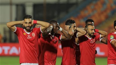 بعد اقتراب التأجيل.. 3 لاعبين مهددون بالغياب عن الأهلي في نهائي دوري الأبطال