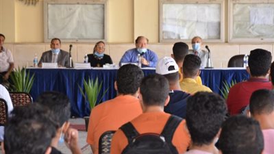 رئيس مجلس أمناء أكاديمية طيبة يشهد حفل تخريج الدفعة 78 لطلبة كلية الهندسة (صور)