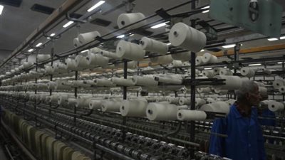 بالتعاون مع الإسكان.. “القابضة للغزل” تسعى لتوفير 10 مليارات جنيه لتمويل خطة التطوير