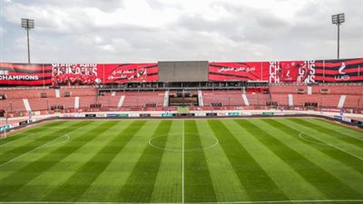 “استادات” تجهز ملعب الأهلي we السلام لاحتفالية الأحمر بلقب الدوري (صور)
