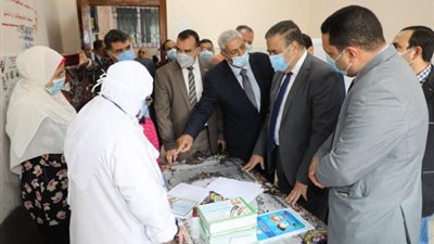 محافظ المنوفية يدشن المبادرة الرئاسية للكشف على طلاب المدارس
