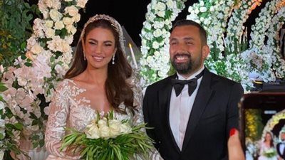 هل يعاقب القانون التونسي الفنانة درة على الزواج من مصري؟.. قاضي يجيب