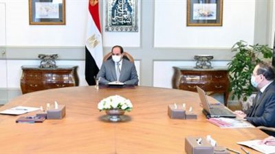 السيسي يوجه بتكثيف الإجراءات التحفيزية لتحويل السيارات للعمل بالغاز الطبيعي