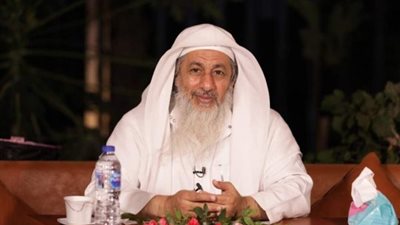 الإفراج عن الشيخ مصطفى العدوي بعد هجومه الحادّ على فرنسا