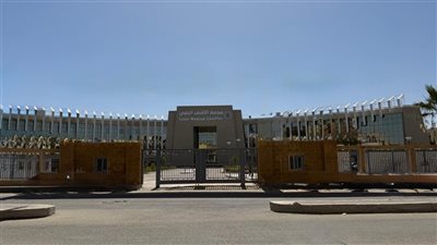 منظار ينقذ حياة طفلة من انسداد بمجرى التنفس في مجمع الأقصر الطبي