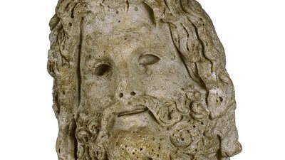 رأس رخامية للإله سيرابيس تكشف ملامح الفن الروماني بمتحف مكتبة الإسكندرية