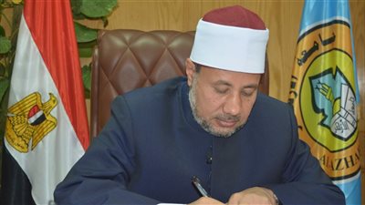 بسبب الغش.. نائب رئيس جامعة الأزهر للوجه القبلي يحيل أستاذا وطالبا بأسيوط للتحقيق 