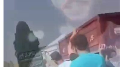  ضربوه بسلاح أبيض.. تفاصيل مقتل شاب على يد جاره وأبنائه بسبب هاتف في إمبابة