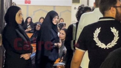 شمس البارودي تستقبل عزاء شقيق الفنان حسن يوسف بمدينة نصر