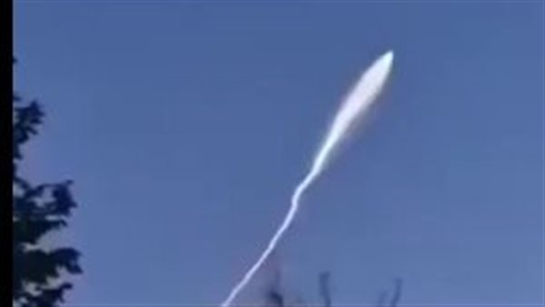 إيران تطلق رشقة صواريخ