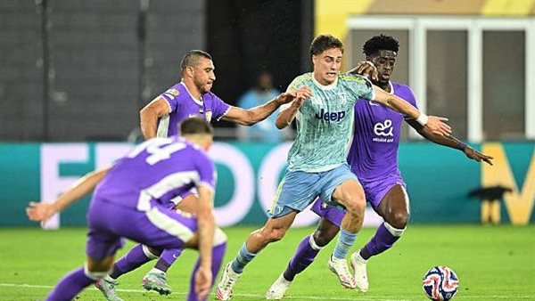 رامي ربيعة خلال مباراة