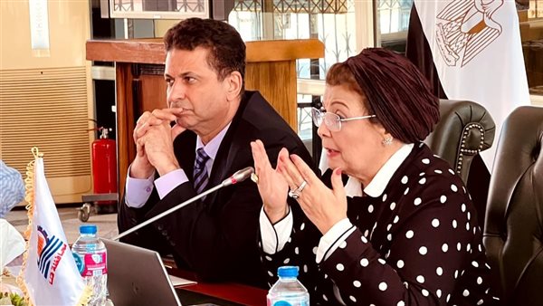 جانب من المؤتمر 