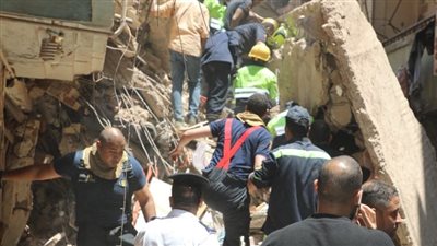 محافظة القاهرة: استخراج 9 ناجين آخرين في حادث انهيار عقارين بحدائق القبة