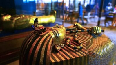 بعد تأجيل افتتاح المتحف الكبير.. متحف التحرير يسلط الضوء على التابوت الذهبي للملك توت عنخ آمون