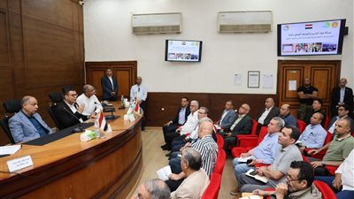 الإسكان: تنفيذ 10 محطات مياه شرب بطاقة 360 ألف متر مكعب لخدمة 192 قرية بمراكز المينا