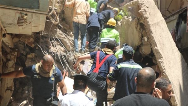 استخراج 9 ناجين بحادث