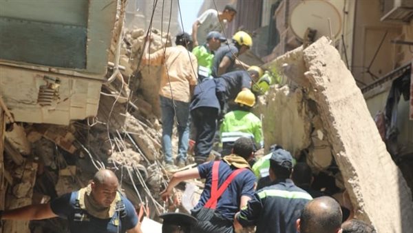 العقارين المنهارين