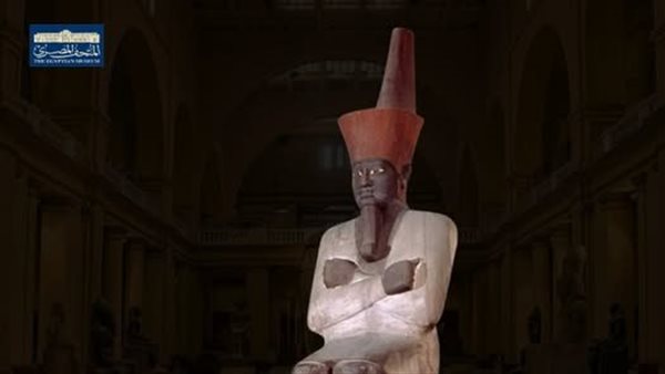 تمثال منتوحوتب الثاني