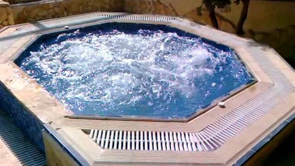 جاكوزي - تعبيرية