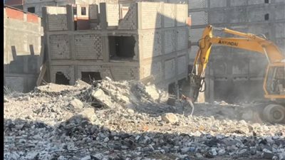 إزالة 7 عقارات مخالفة في مناطق المراغي وأرض دويدار بالإسكندرية 