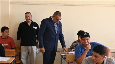 طلاب الثانوية العامة بجنوب سيناء يؤدون امتحان اللغة العربية داخل 8 لجان